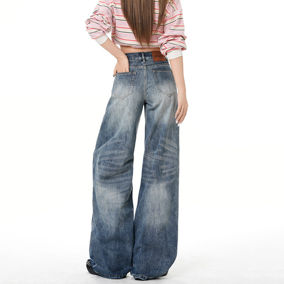Contrast button zip-up straight leg | Baggy Low Rise Jeans | Festival Outfits Women