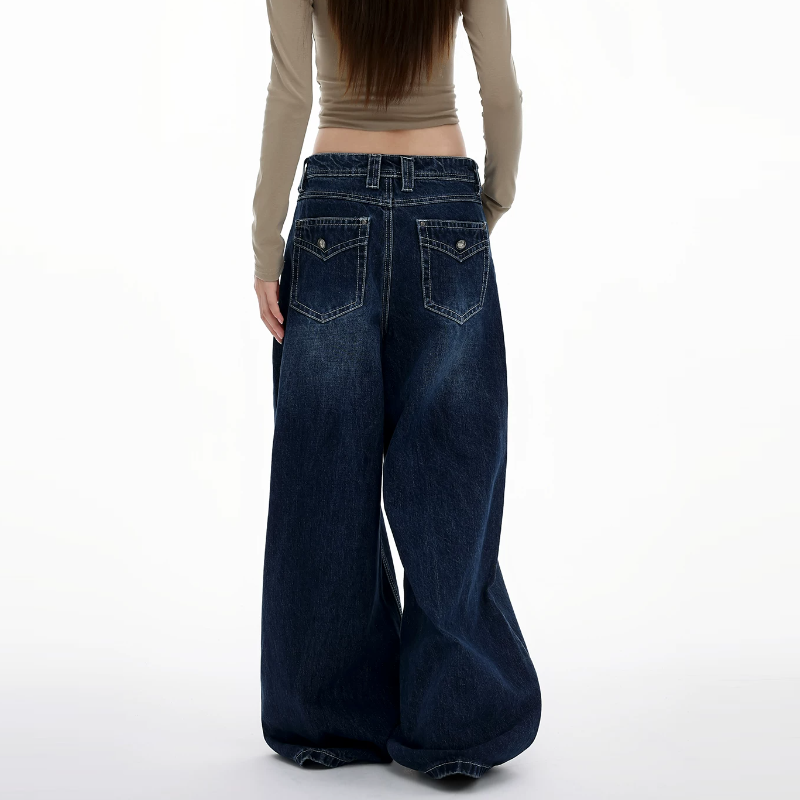 Medium wash pocket button low rise wide leg | Baggy Low Rise Jeans | Festival Outfits Women