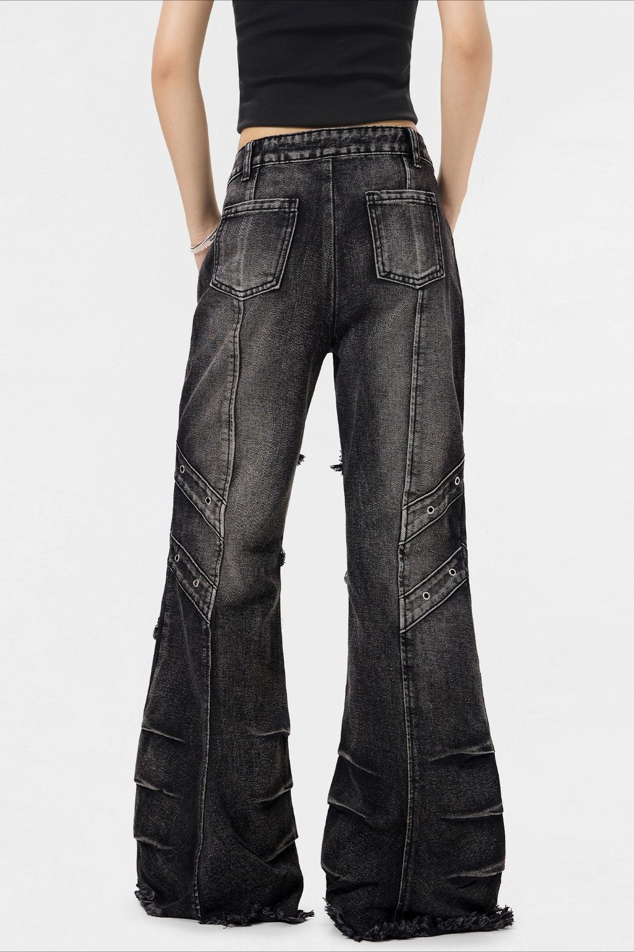 Edgy Design Flared Jeans Pants