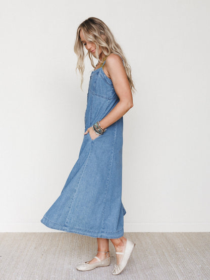 Small Town Girl Dress - Light Wash