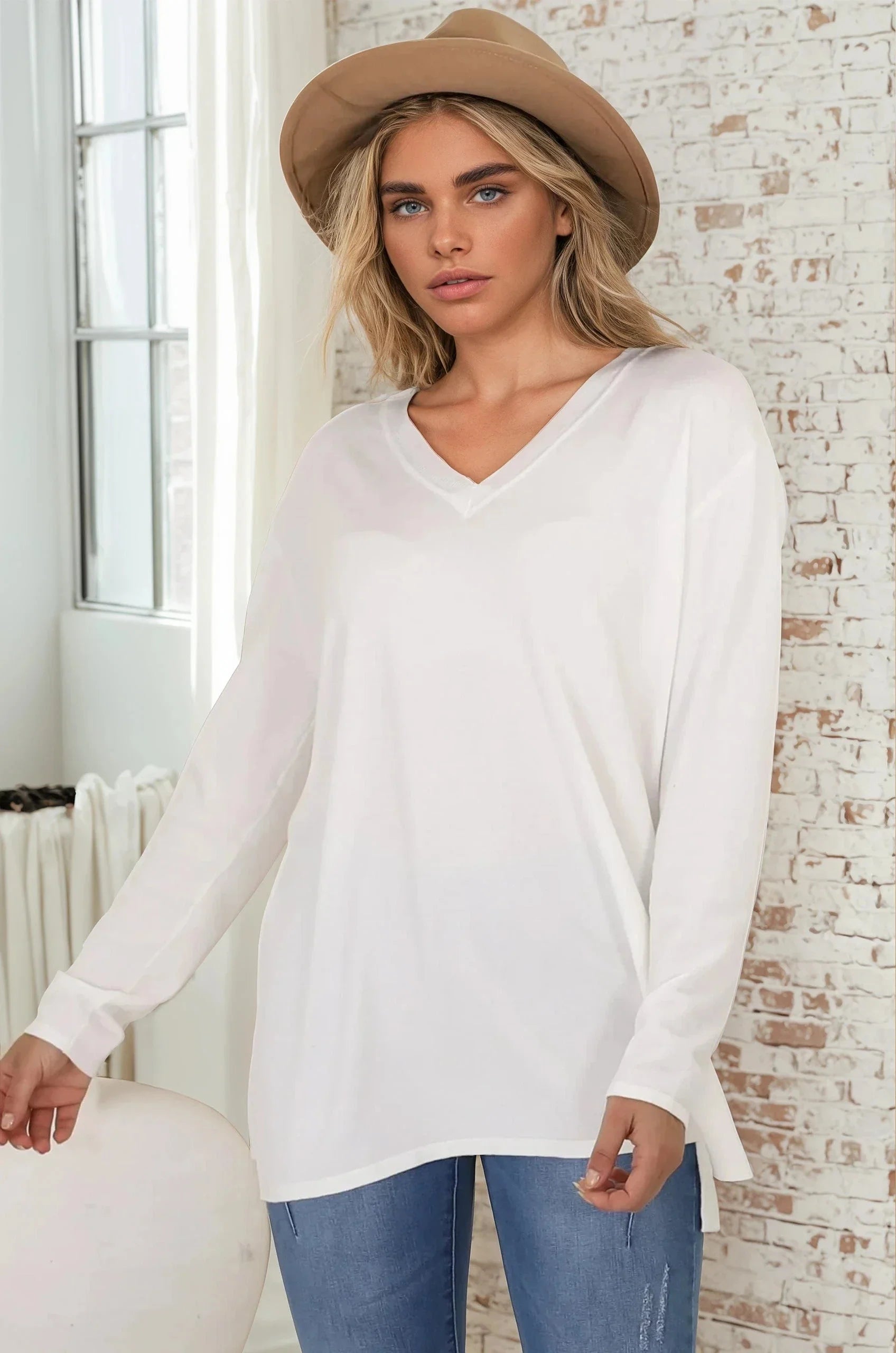 Mayanna Jumper - Light Weight V Neck Knit with Side Splits in Cream