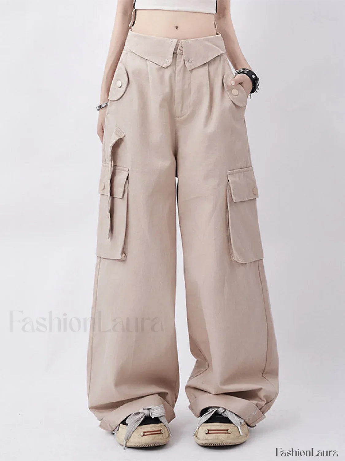 Buttoned High Waisted Cargo Pants
